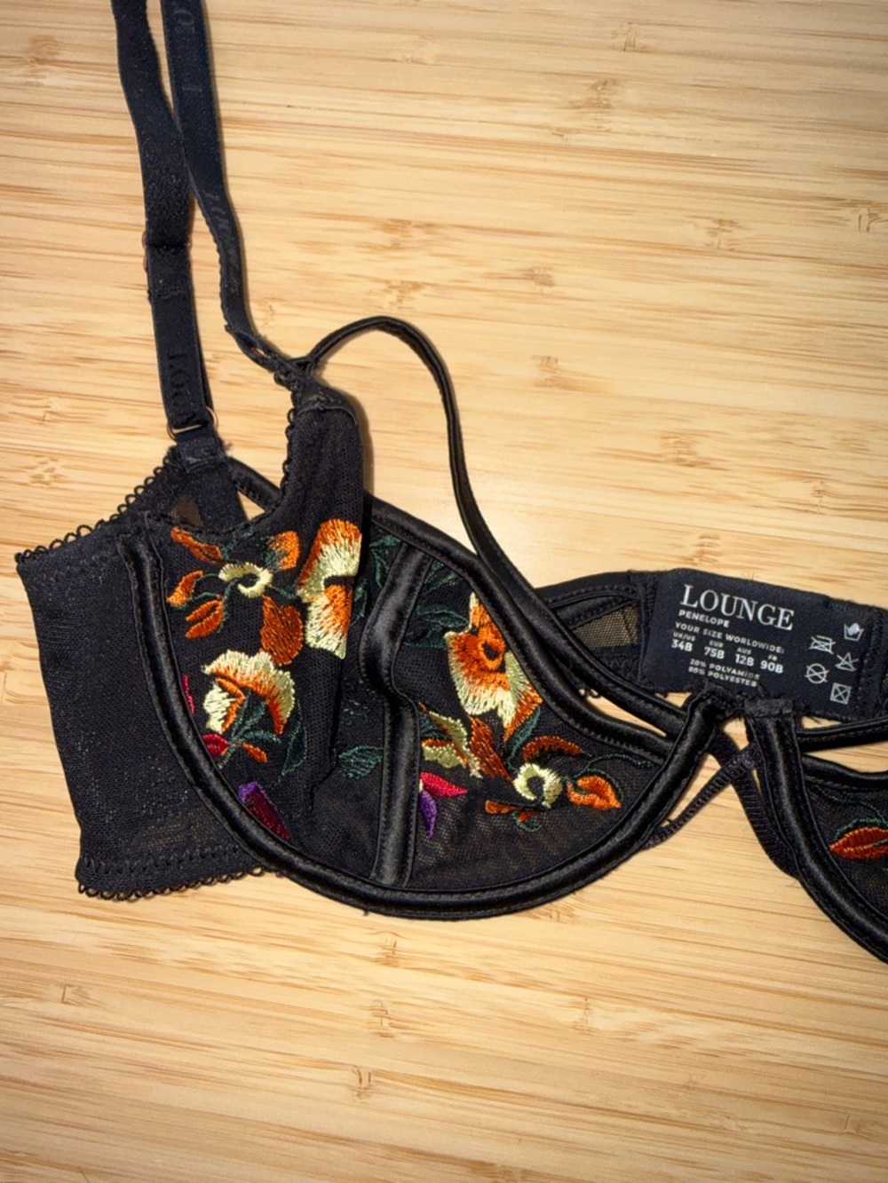 Lounge “Penelope” 3-Piece Embroidered Lingerie Set - Picture 7 of 11